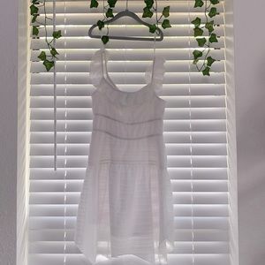 NEW WITH OUT TAGS WORN ONCE WHITE DRESS